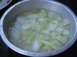 五花肉炒白菜片步骤5