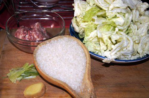 瘦肉菜粥步骤1