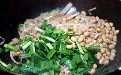 肉丝炒旱萝卜步骤7