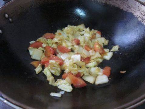 番茄扒白菜步骤7