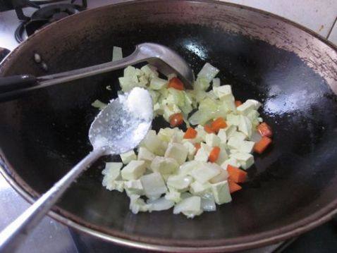 白菜炒豆腐步骤4