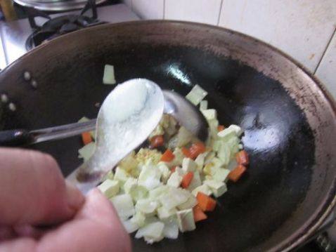 白菜炒豆腐步骤6