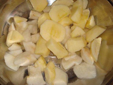 苹果雪梨瘦肉汤水步骤4