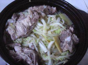 白菜豆腐炖脊骨步骤6