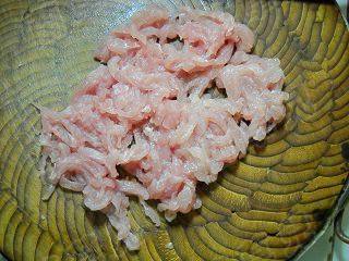 木耳腐竹肉丝步骤3