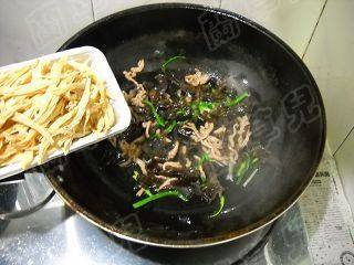 木耳腐竹肉丝步骤9