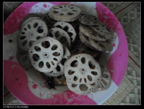 香芹炒卤藕步骤2