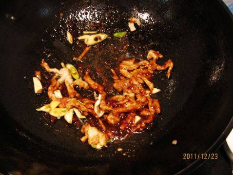 韩式豆酱炒海带丝白菜步骤6