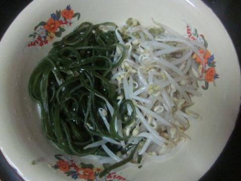 豆芽拌海带步骤1