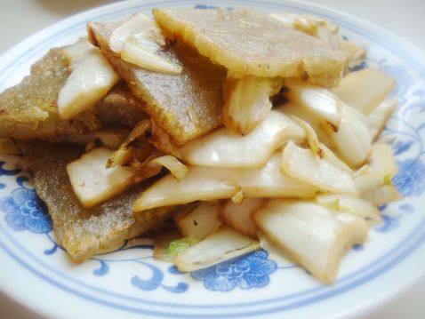 焖子炒白菜步骤9