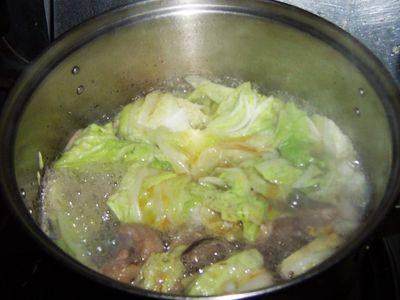 香菇白菜鸡骨汤步骤9