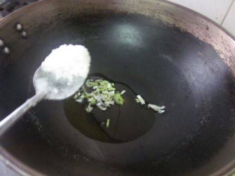 白菜丝炒豆芽步骤4