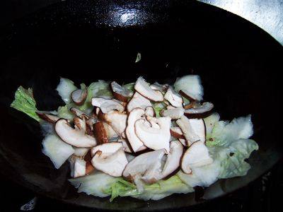 香菇醋溜白菜步骤6
