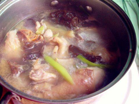 木耳炖鸡步骤10