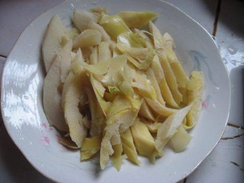 春笋包菜步骤1