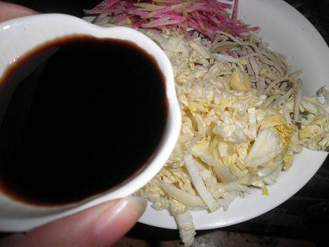白菜心拌豆腐丝步骤8