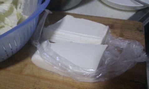 白菜豆腐汤步骤2