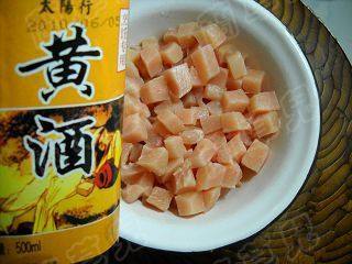 酸甜开胃苹果鸡丁步骤2
