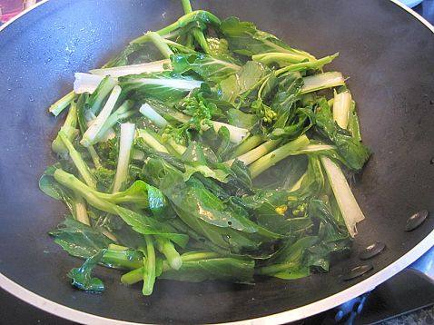 豉椒炒白菜步骤4