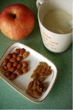 酸奶苹果捞步骤1