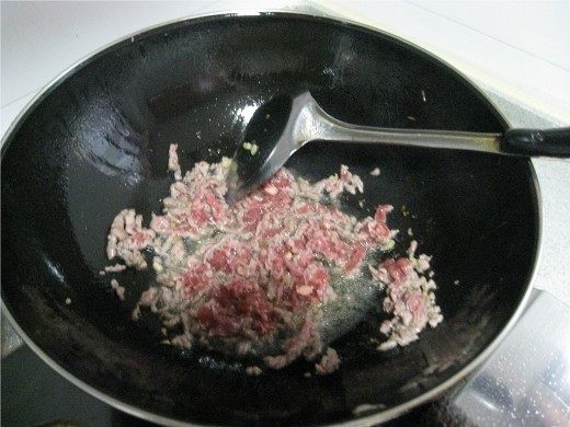 芹菜炒牛柳步骤3