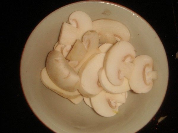 白菜炖鸡步骤3