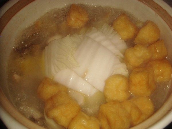 白菜炖鸡步骤5