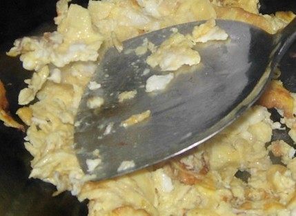 韭菜虾仁蛋步骤3