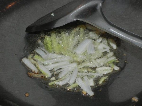 腰果西芹步骤4