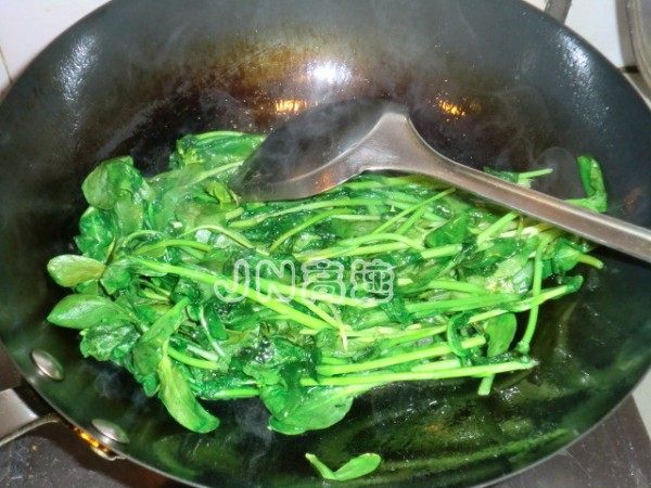蚝油香菇油菜苔步骤6