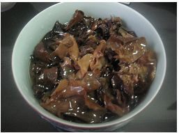黑木耳豆腐炖白菜步骤1