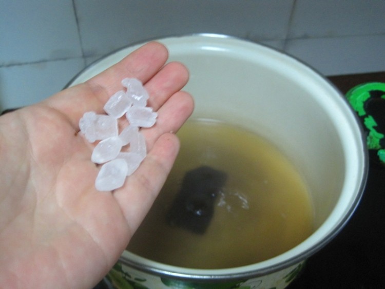 阿胶蛋花糖水步骤2