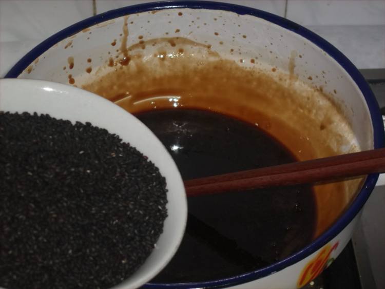 黑芝麻核桃阿胶条步骤6