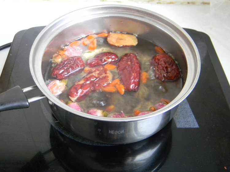 红枣玫瑰茶步骤7