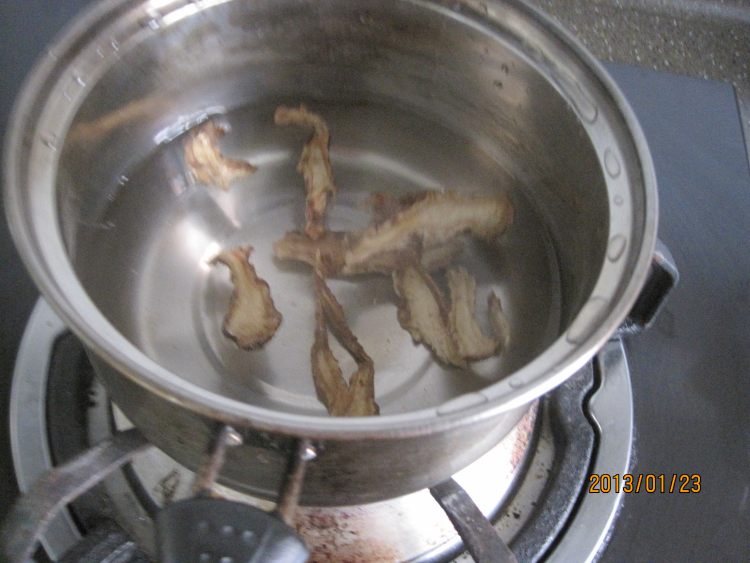 红枣当归粥步骤2