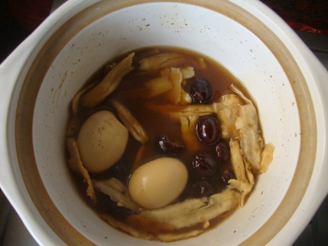 当归黄芪煮鸡蛋步骤8