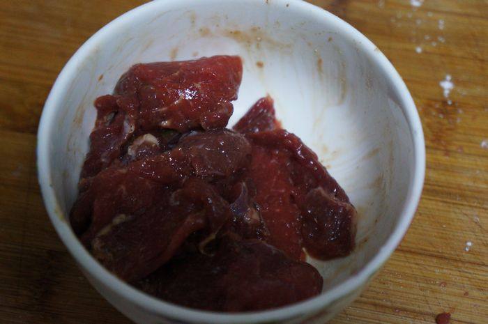 五彩牛肉卷步骤1