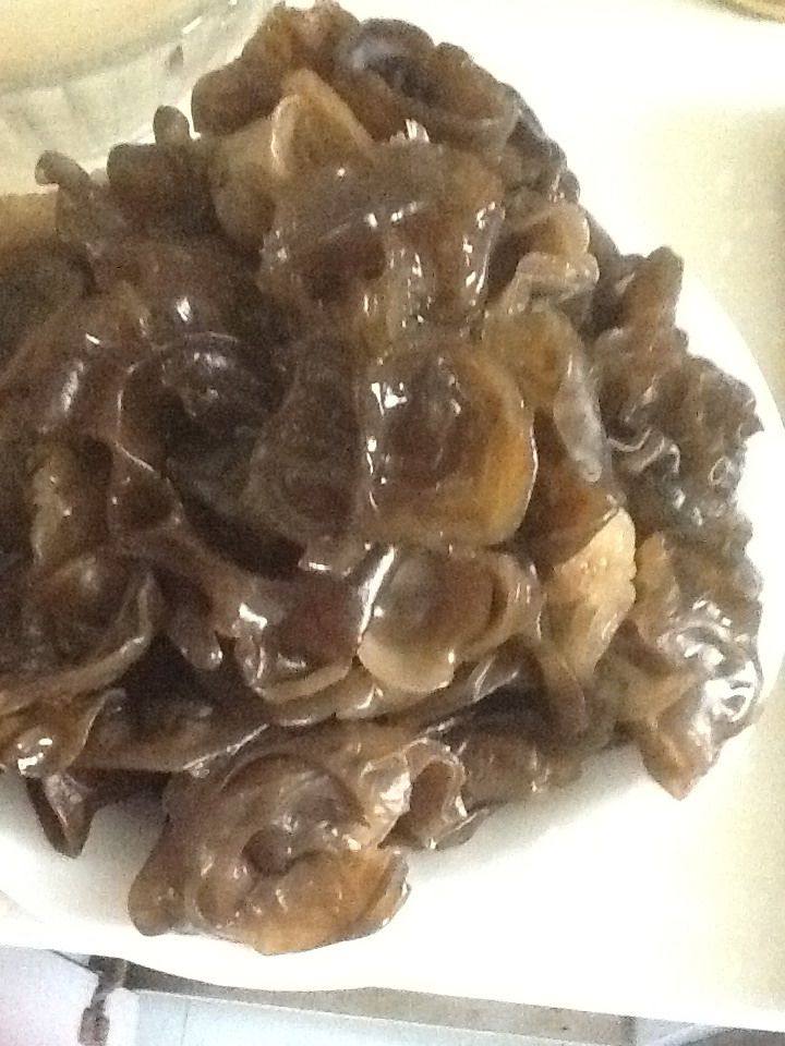 黑木耳炒肉步骤1