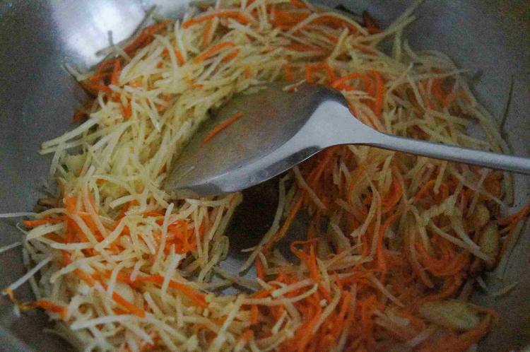 素炒绿豆芽步骤5