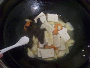木耳炒豆腐步骤6