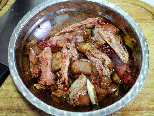 红枣糯米鸡块步骤2