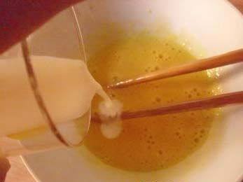 红枣燕麦电饭煲蛋糕步骤4