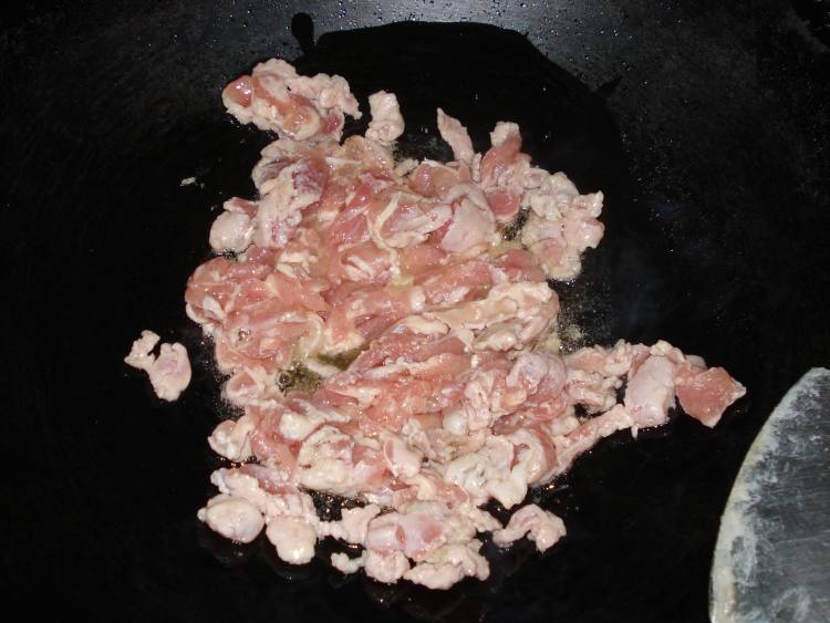 冬瓜木耳炒肉片  妈妈步骤4