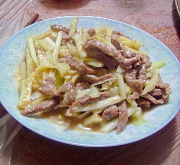 韭芽炒牛肉丝步骤6