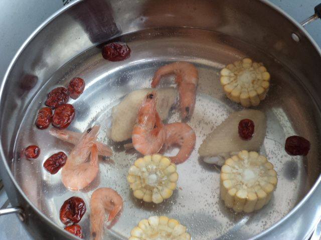 海虾鸡翅冬瓜煲步骤2