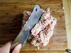 金针菠菜肉圆汤步骤2