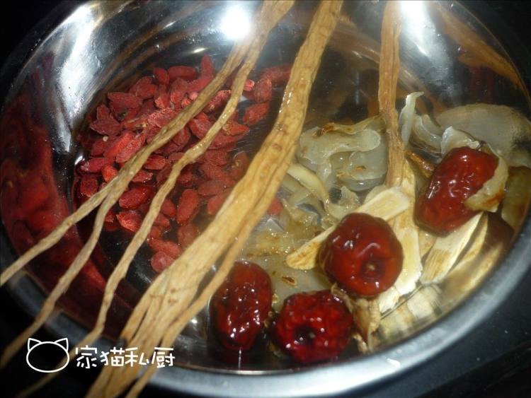 花生脊骨汤步骤2