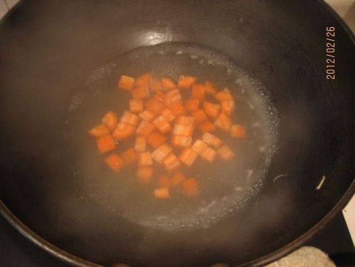 胡萝卜黄豆芽步骤4