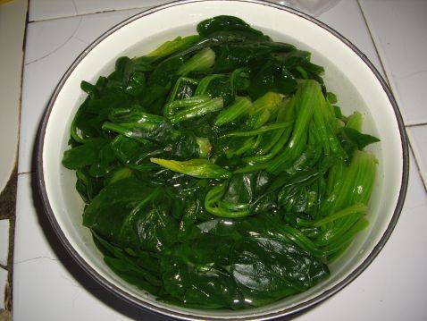 牛肉丸菠菜汤步骤7