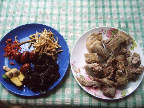 营养美味鸽子汤步骤5